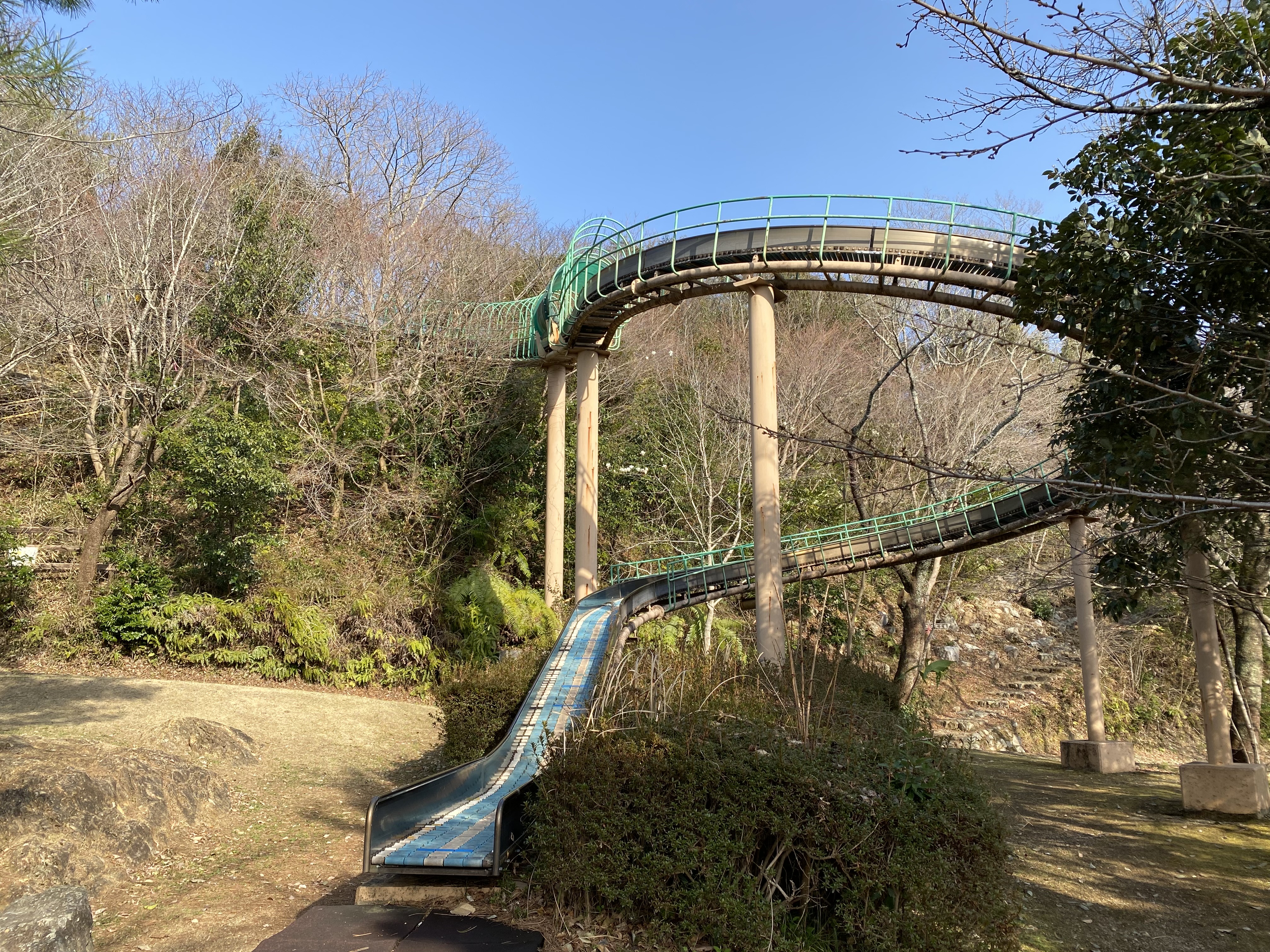 鳥羽山公園 ローラーすべり台